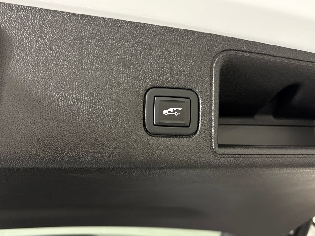 Used 2020 GMC Terrain SLT w/ Preferred Package FWD image 39