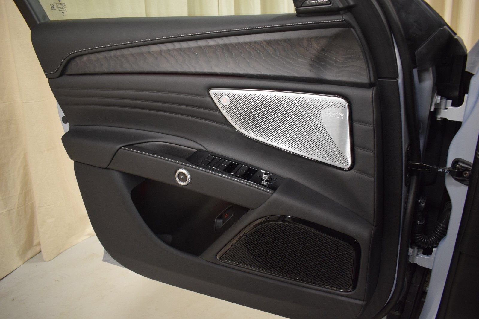 Used 2025 Maserati Grecale Modena AWD/4WD image 37