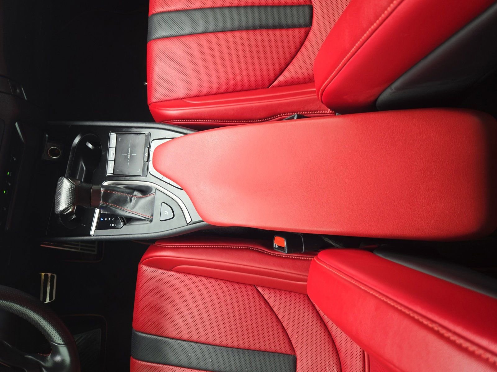 Used 2019 Lexus UX 200 F Sport w/ F Sport Premium Package FWD image 21