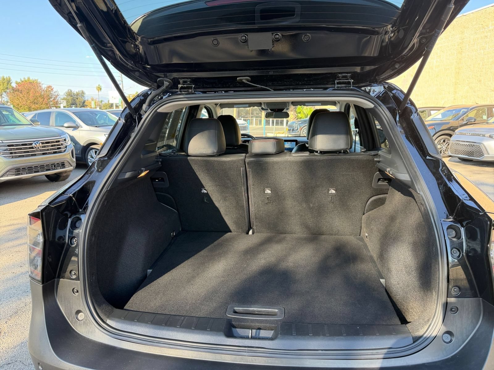 Used 2026 Nissan Kicks SR FWD image 29