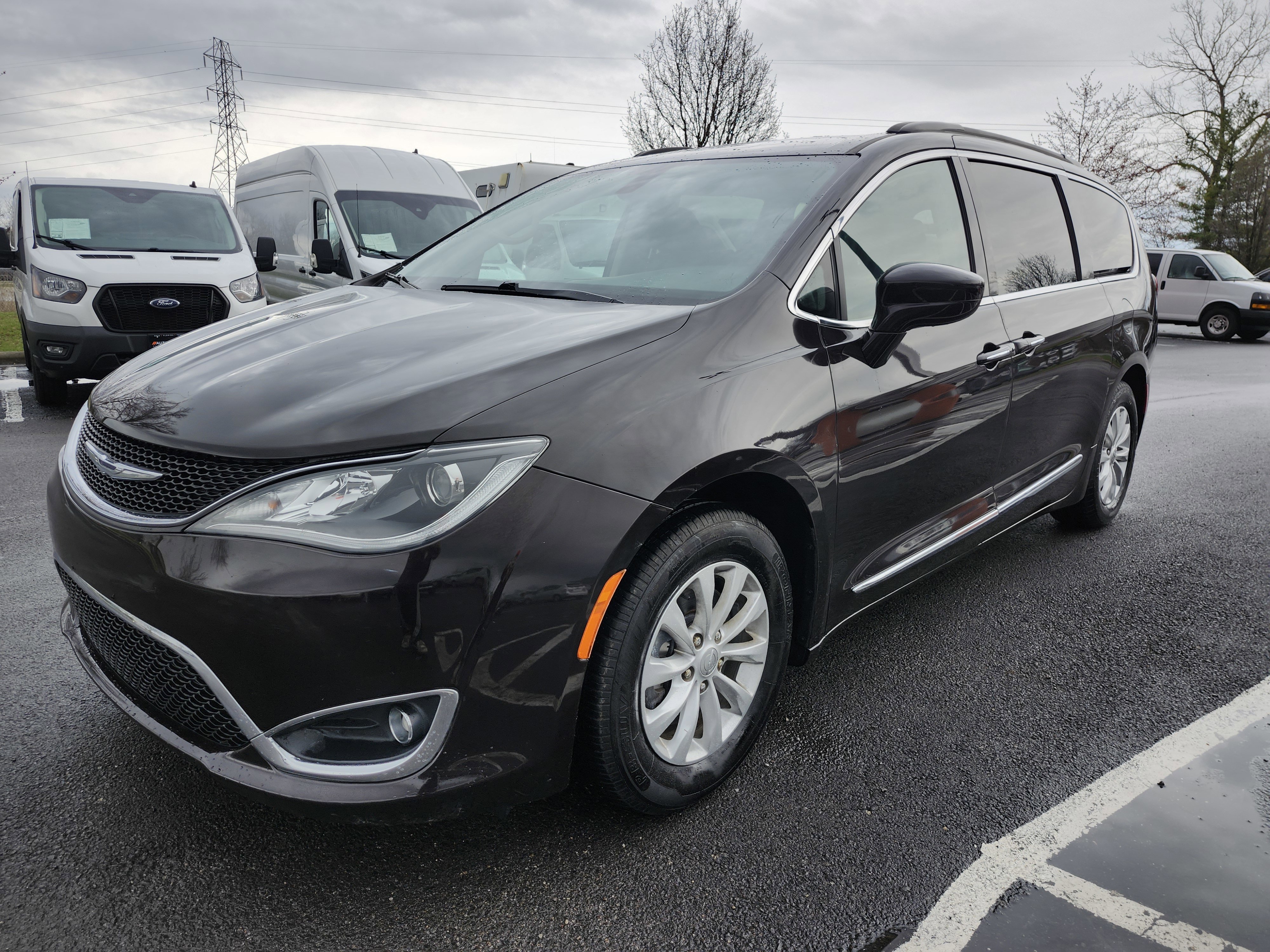 Used 2017 Chrysler Pacifica Touring-L image 9