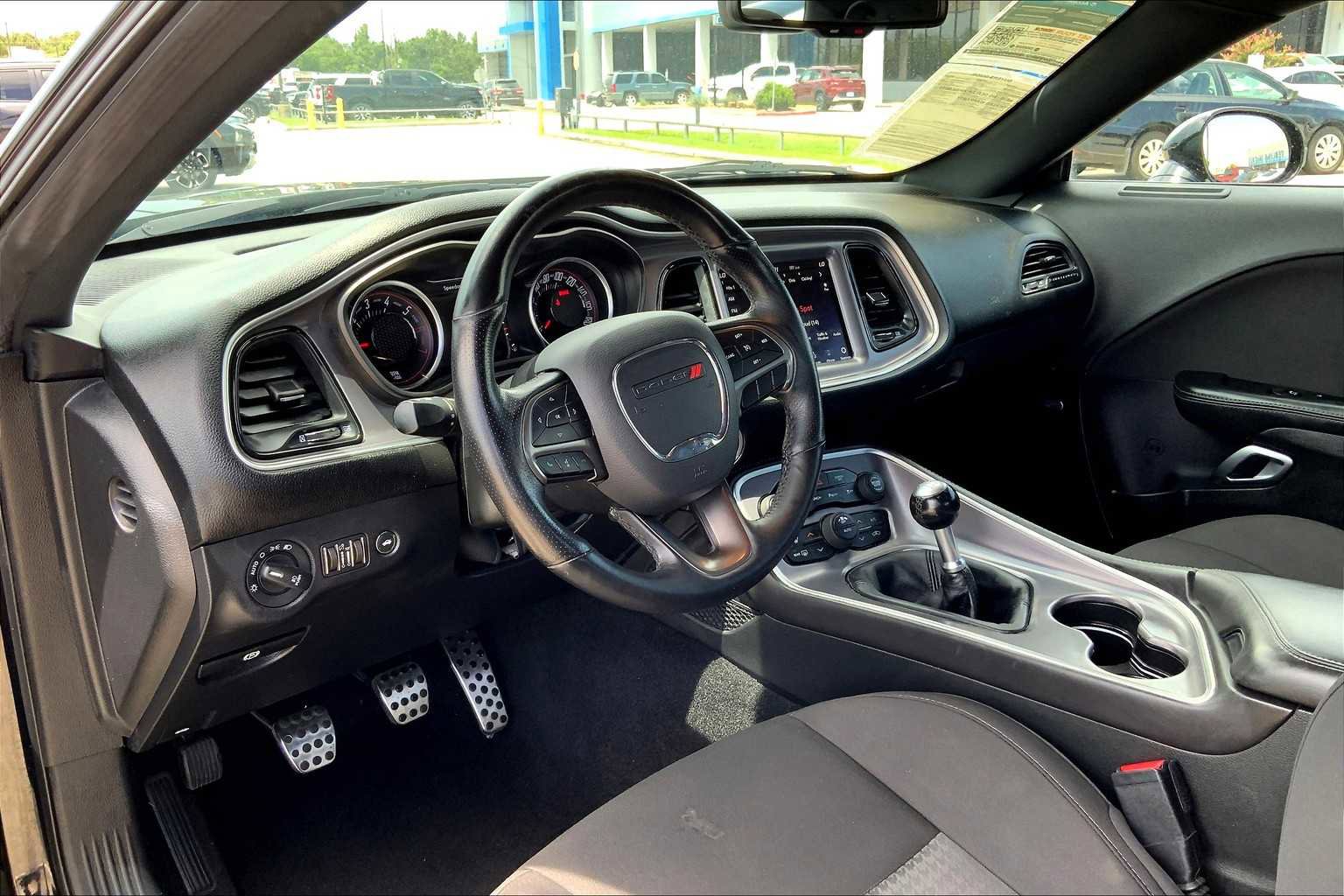 Used 2019 Dodge Challenger R/T Scat Pack w/ Dynamics Package image 17