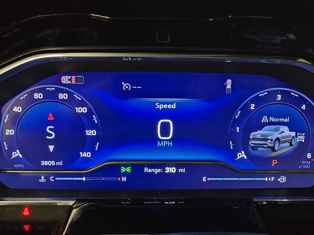 New 2025 Chevrolet Silverado 1500 LT w/ Z71 Off-Road Package image 10