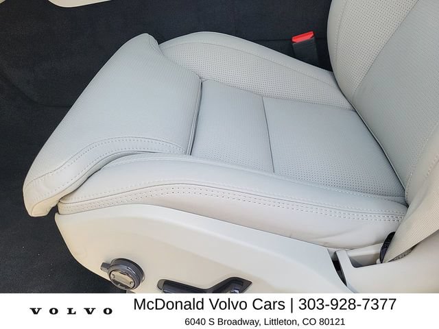 New 2026 Volvo XC60 T8 Ultra w/ Protection Package Premier AWD/4WD image 12