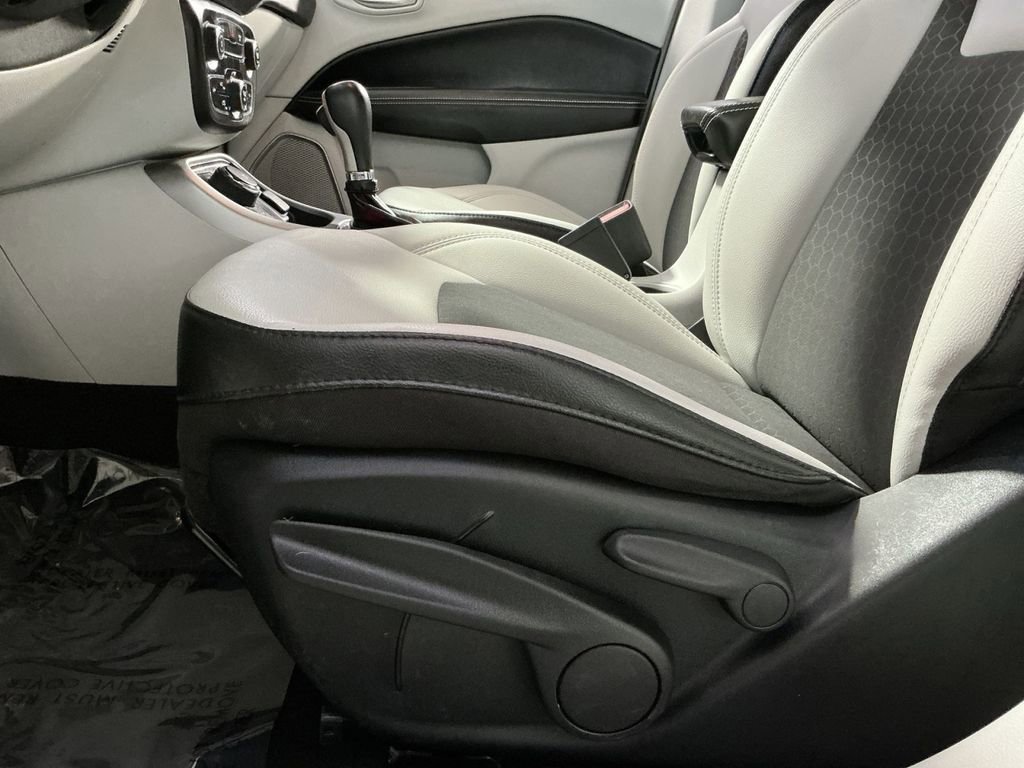 Used 2019 Jeep Compass Latitude AWD/4WD image 15