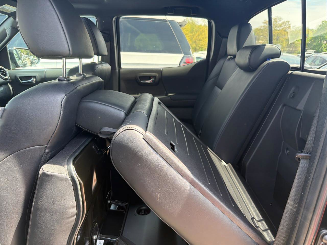 Used 2023 Toyota Tacoma TRD Off-Road w/ TRD Premium Off Road Package AWD/4WD image 18