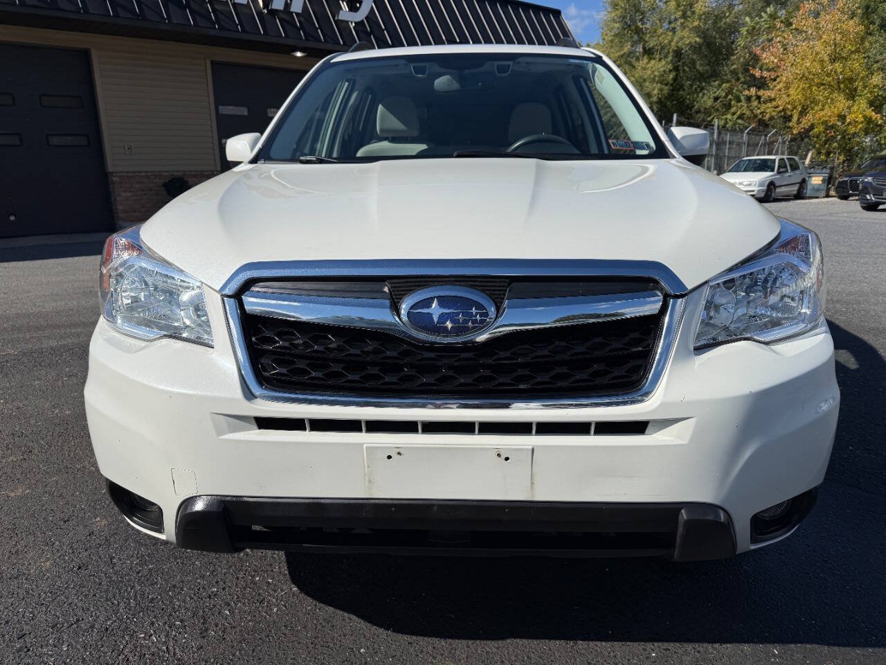 Used 2016 Subaru Forester 2.5i Premium AWD/4WD image 2
