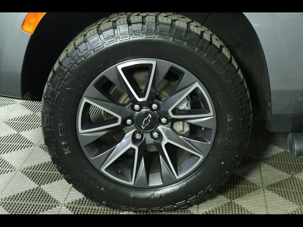 Used 2021 Chevrolet Tahoe Z71 w/ Z71 Signature Package AWD/4WD image 14