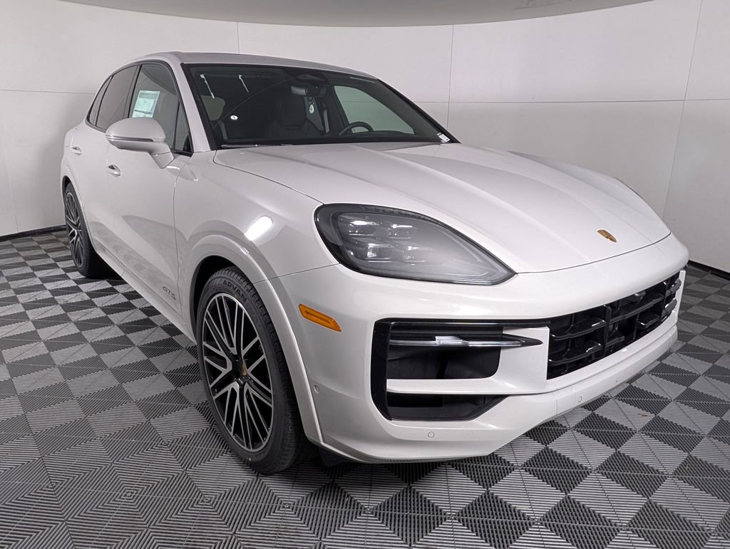 New 2026 Porsche Cayenne GTS AWD/4WD image 9