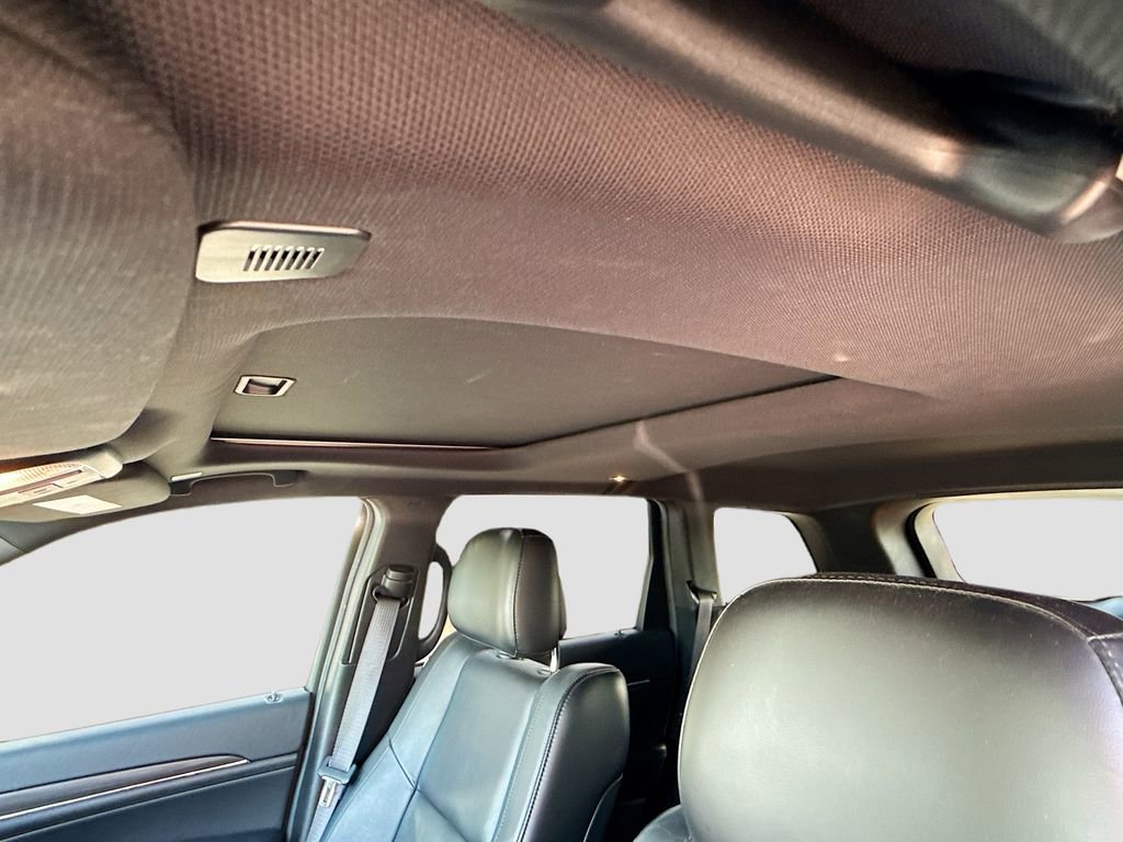 Used 2020 Jeep Grand Cherokee Limited image 26