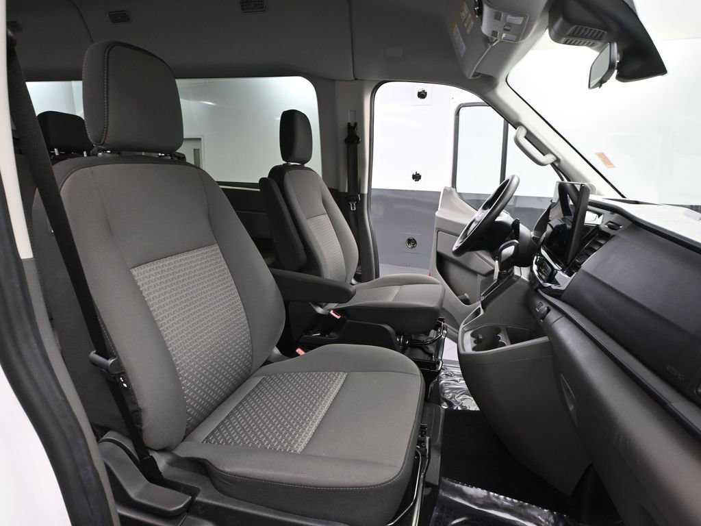 Used 2024 Ford Transit 350 XLT image 44