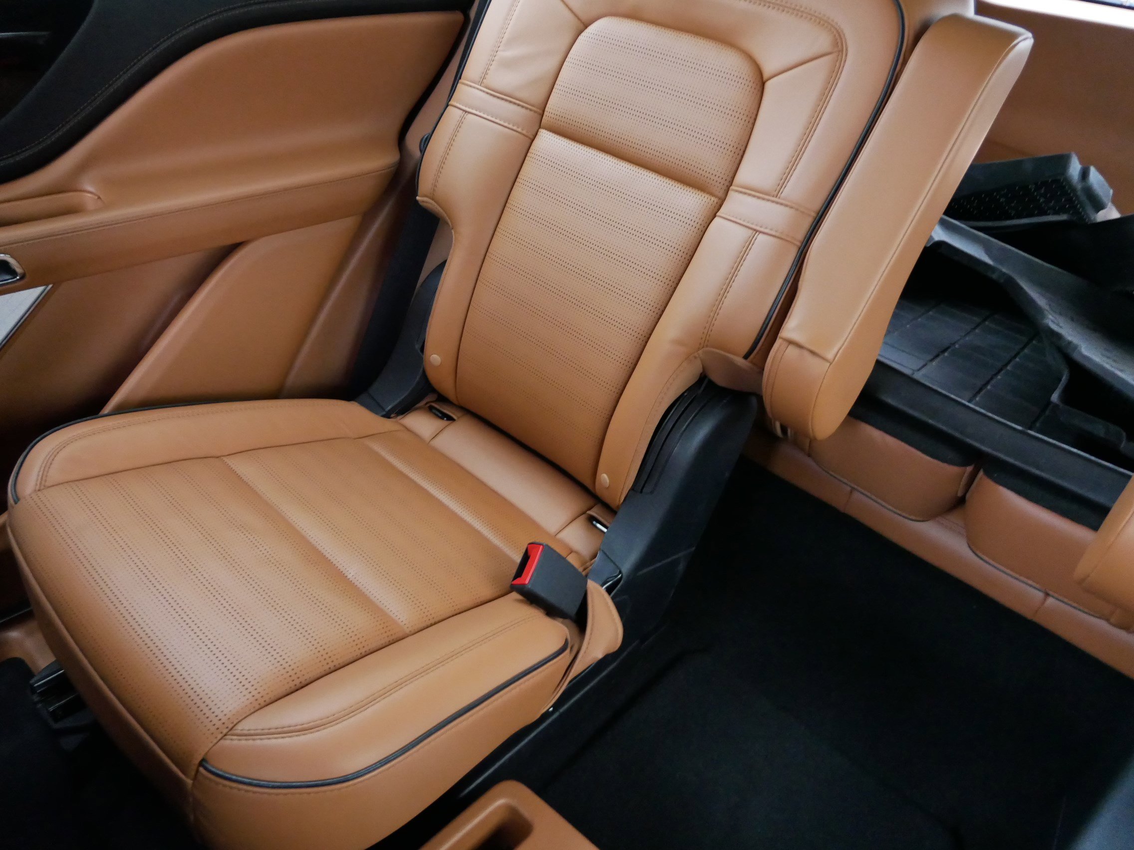 Used 2023 Lincoln Aviator Black Label w/ Dynamic Handling Package AWD/4WD image 12