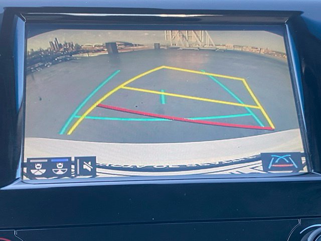 Used 2018 Toyota Camry SE w/ Moonroof Package FWD image 11