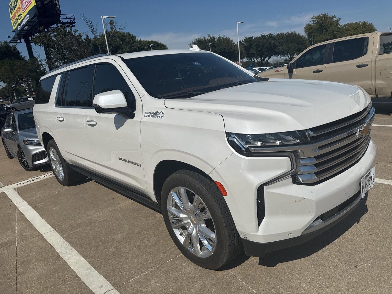 Used 2021 Chevrolet Suburban High Country image 15