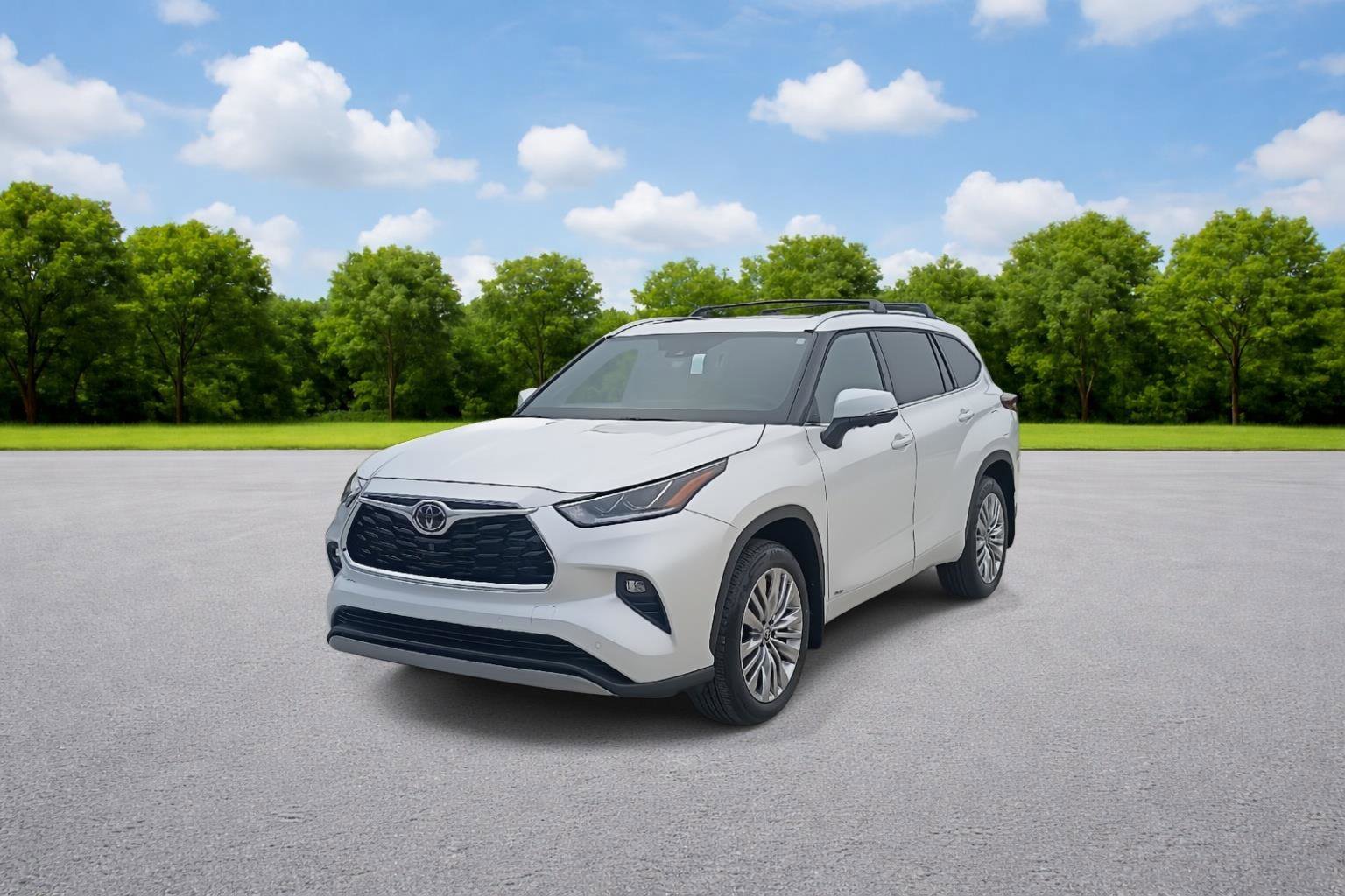 New 2026 Toyota Highlander Platinum image 3