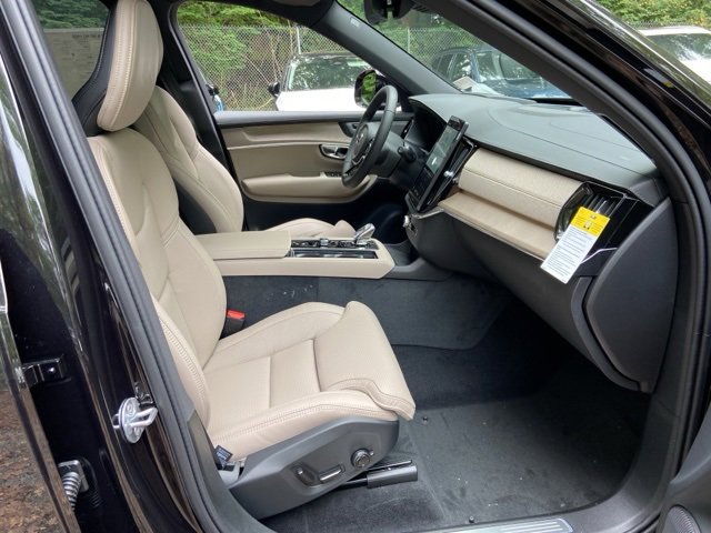 New 2026 Volvo XC90 B6 Ultra image 18