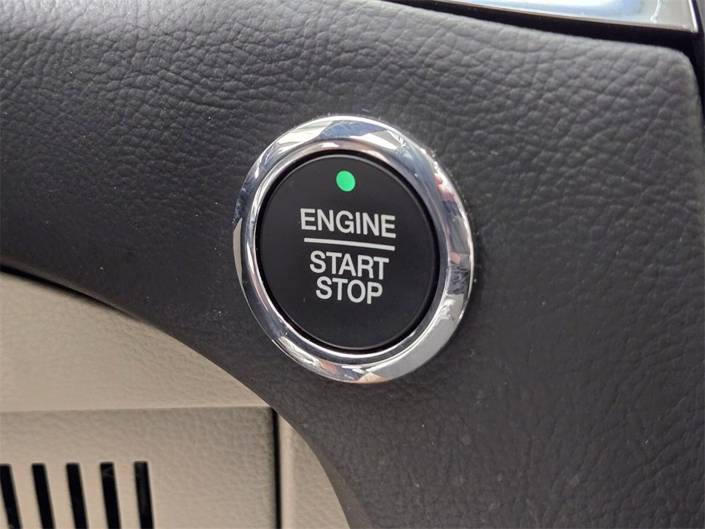 Used 2019 Ford Edge Titanium w/ Equipment Group 301A image 33