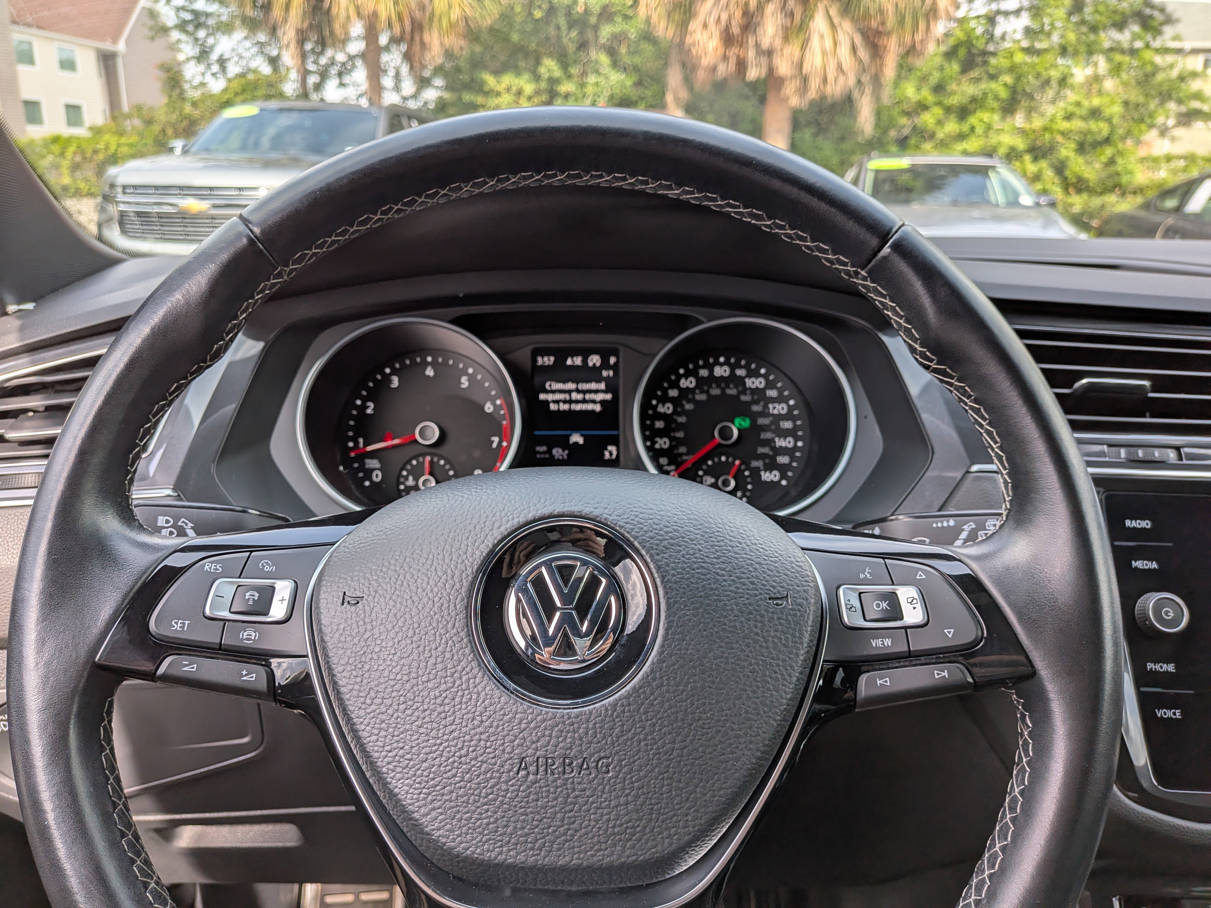 Used 2021 Volkswagen Tiguan SE R-Line w/ 3rd Row Seat Package AWD/4WD image 26