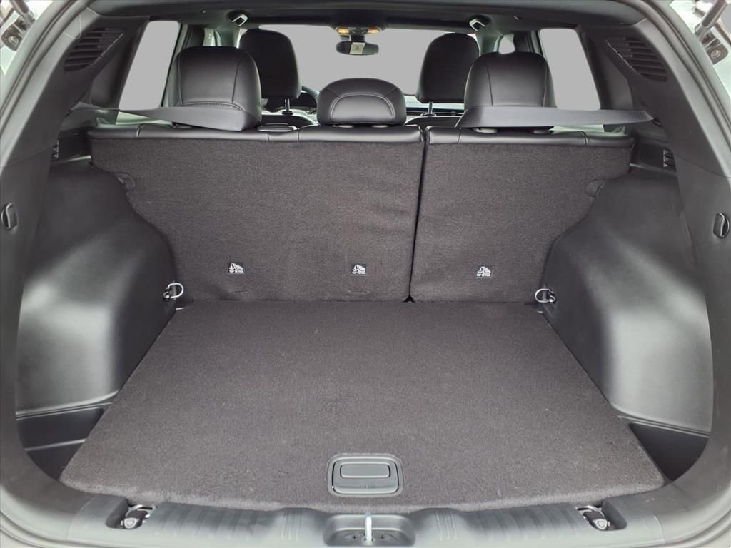 New 2026 Jeep Compass Latitude image 23