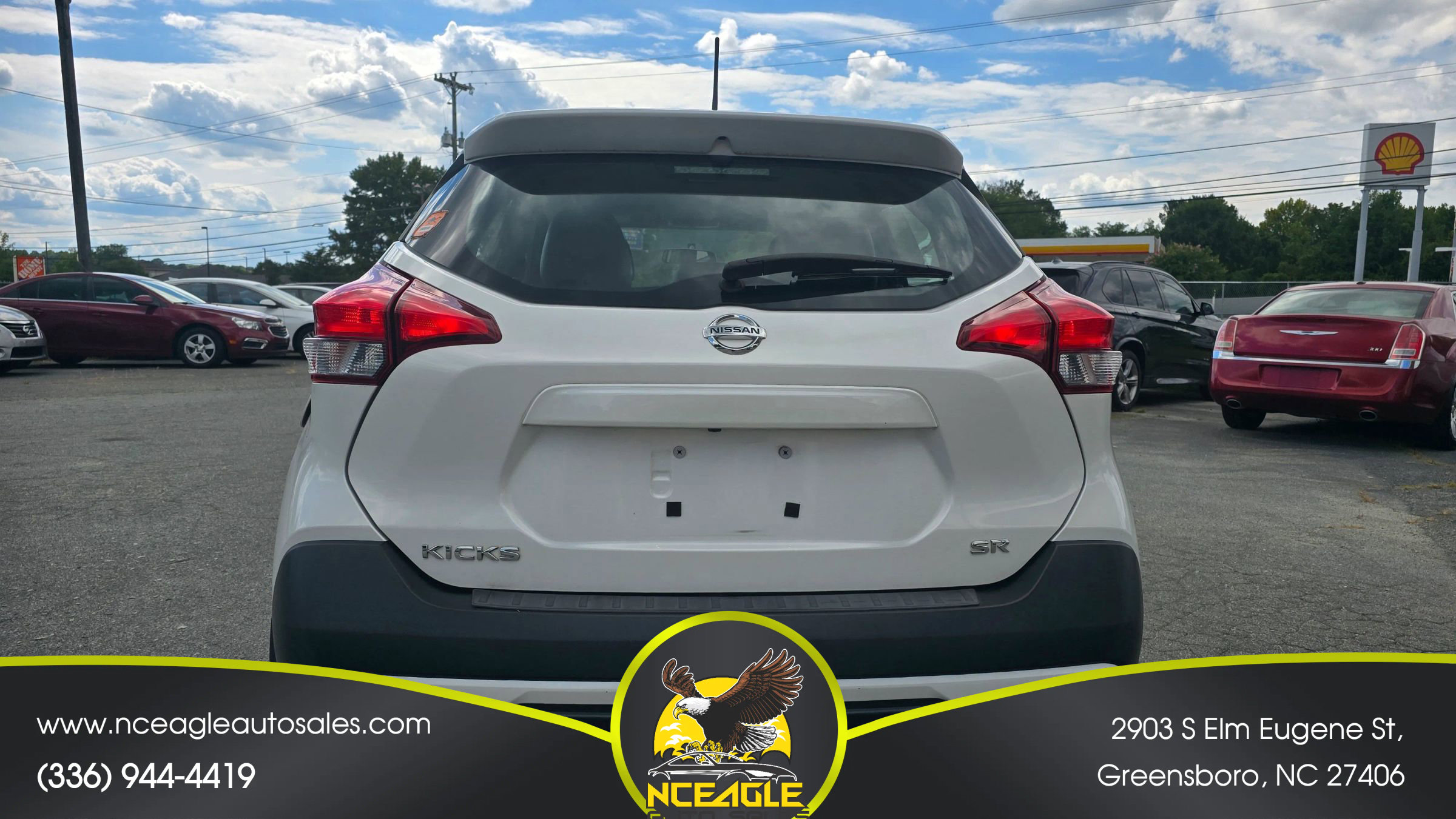 Used 2019 Nissan Kicks SR w/ SR Premium Package image 4