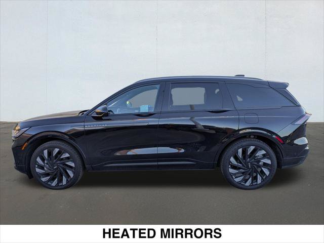 Used 2024 Lincoln Nautilus Reserve w/ Jet Appearance Package (87T) AWD/4WD image 3