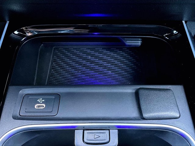 Used 2024 Mercedes-Benz GLB 250 image 26