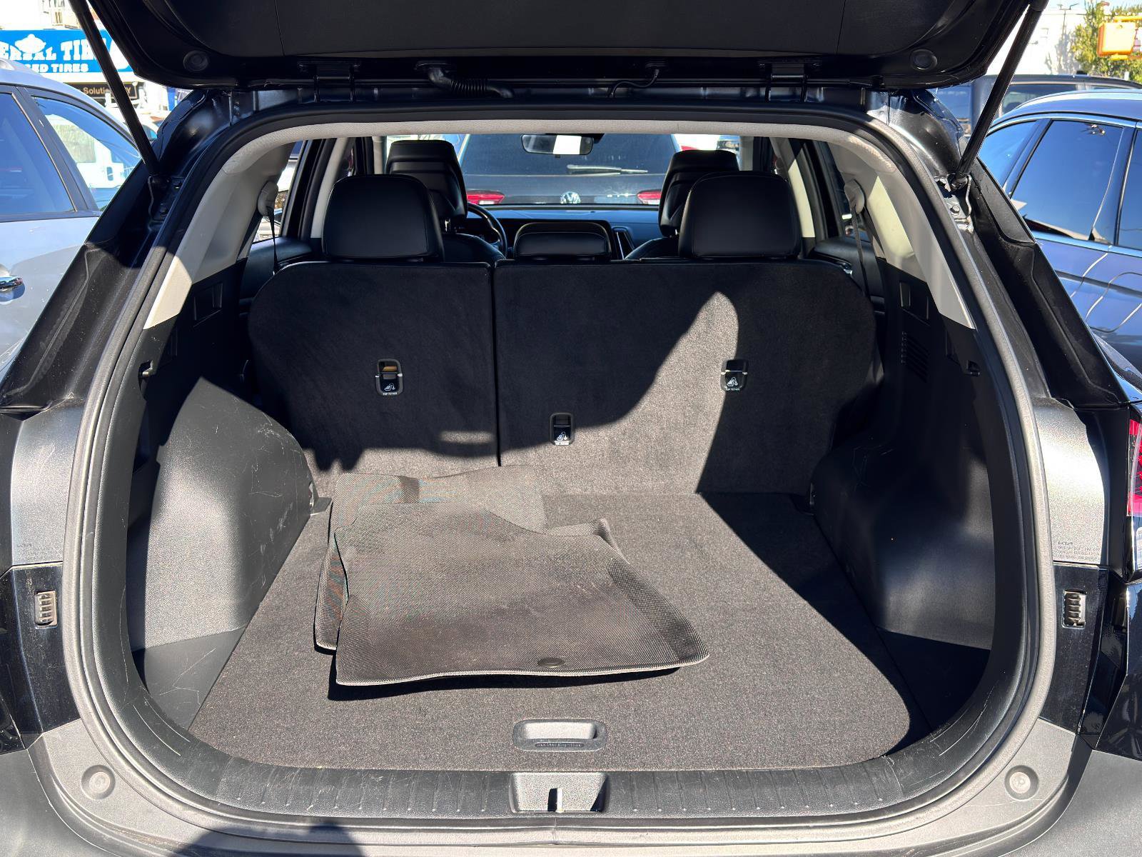 Used 2023 Kia Sportage EX image 8