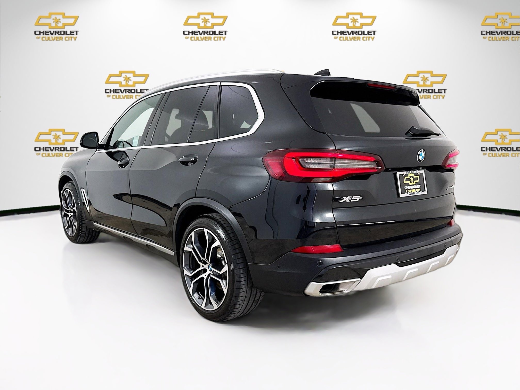 Used 2023 BMW X5 xDrive40i w/ Parking Assistance Package image 5