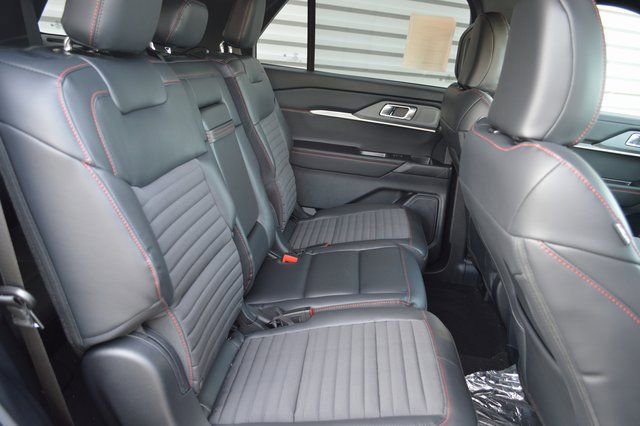 New 2026 Ford Explorer ST-Line image 31