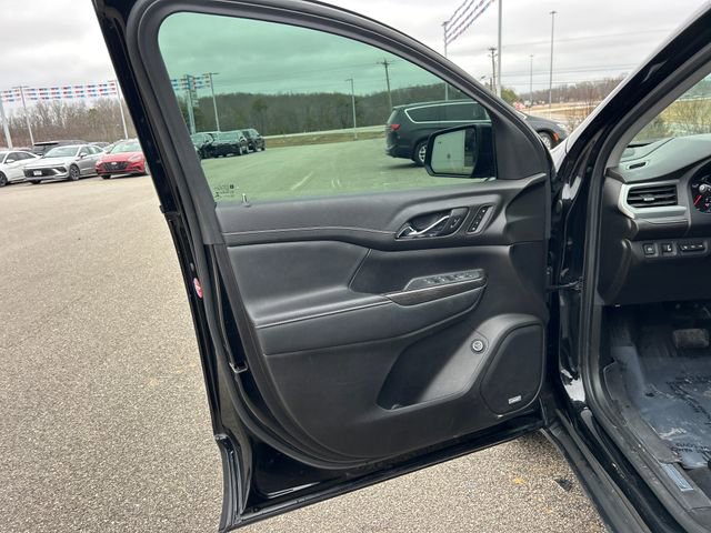 Used 2022 GMC Acadia SLT w/ Elevation Edition image 33