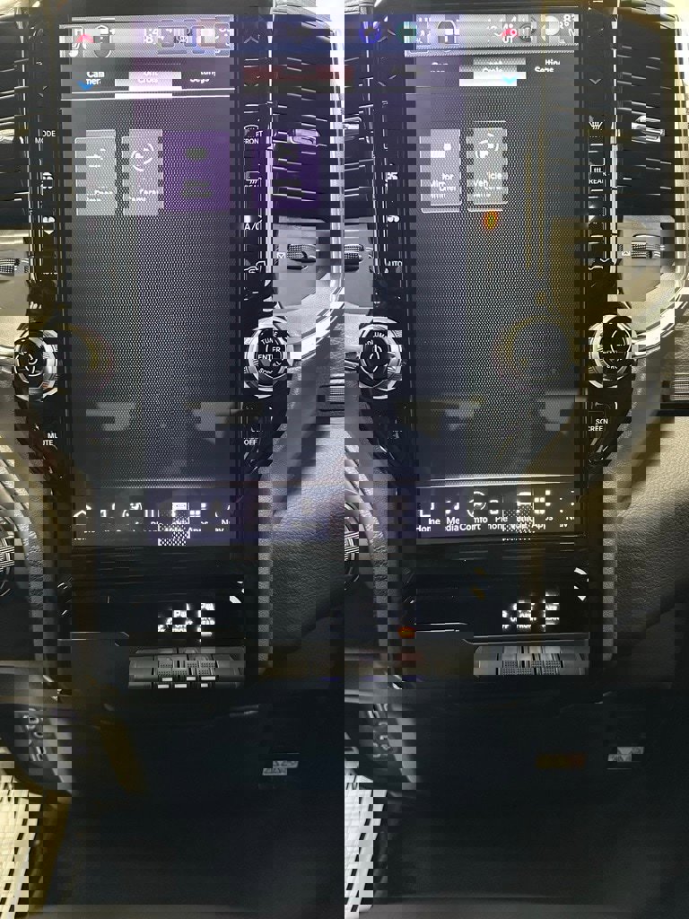 Used 2025 RAM 1500 Laramie image 31