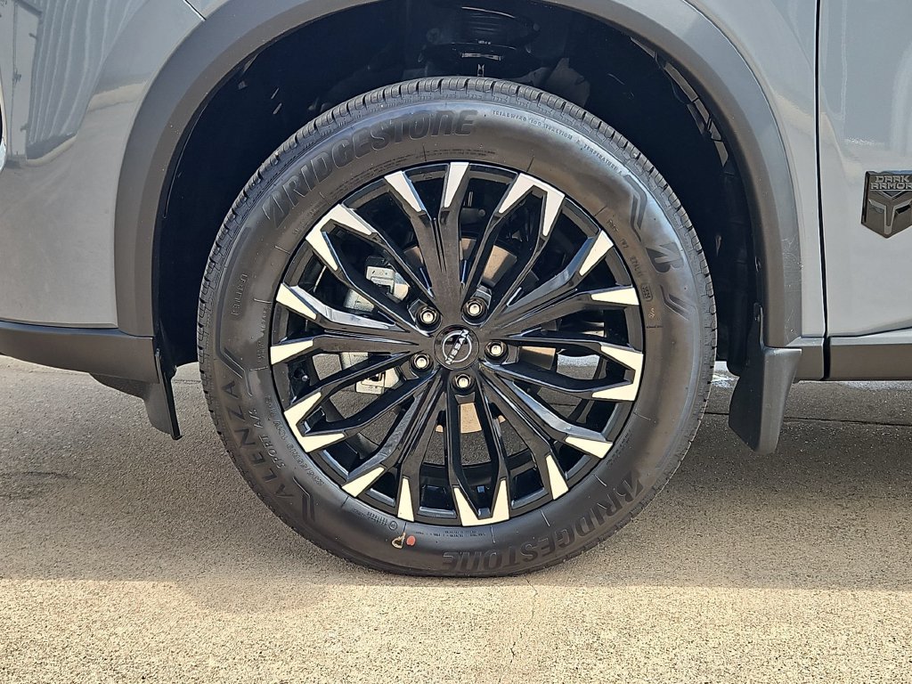 New 2027 Nissan Rogue Dark Armor FWD image 28
