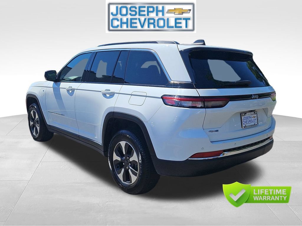 Used 2024 Jeep Grand Cherokee Limited 4xe AWD/4WD image 3