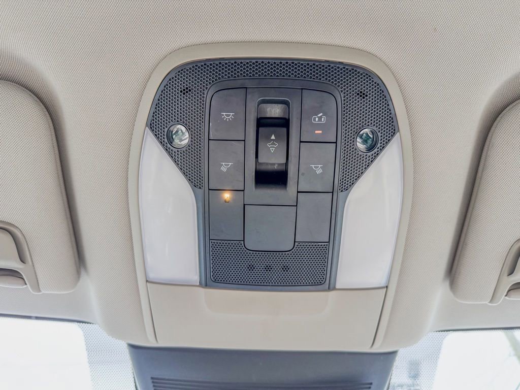 Used 2019 INFINITI QX50 Luxe FWD image 18