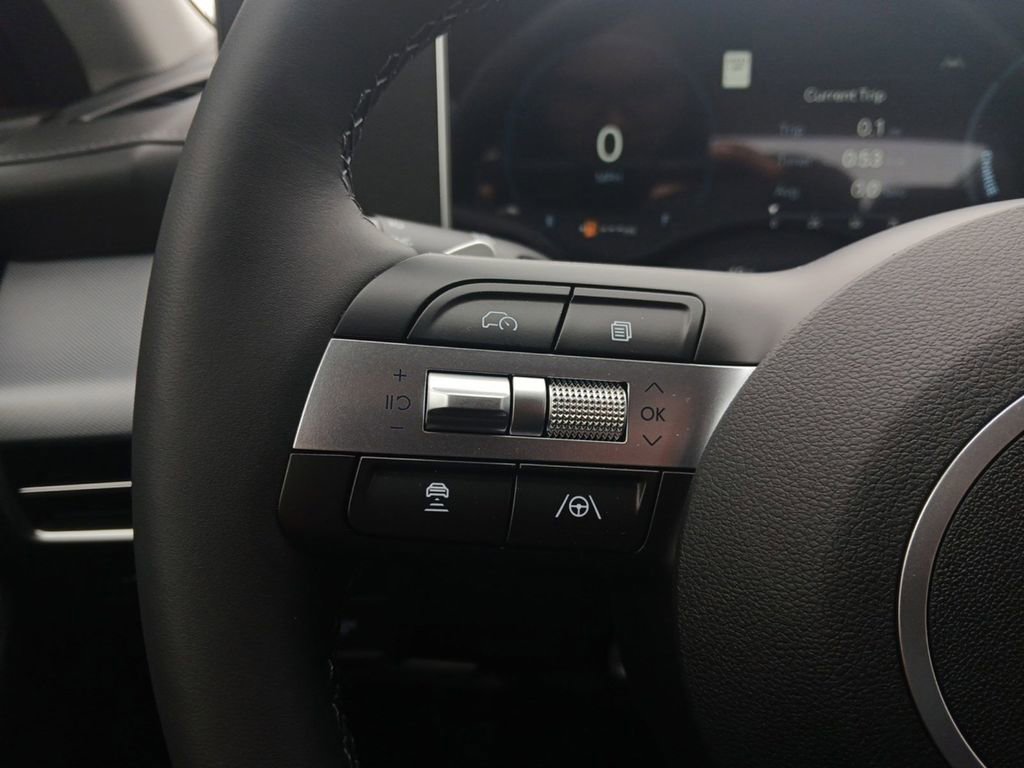 New 2025 Hyundai Sonata Limited image 16