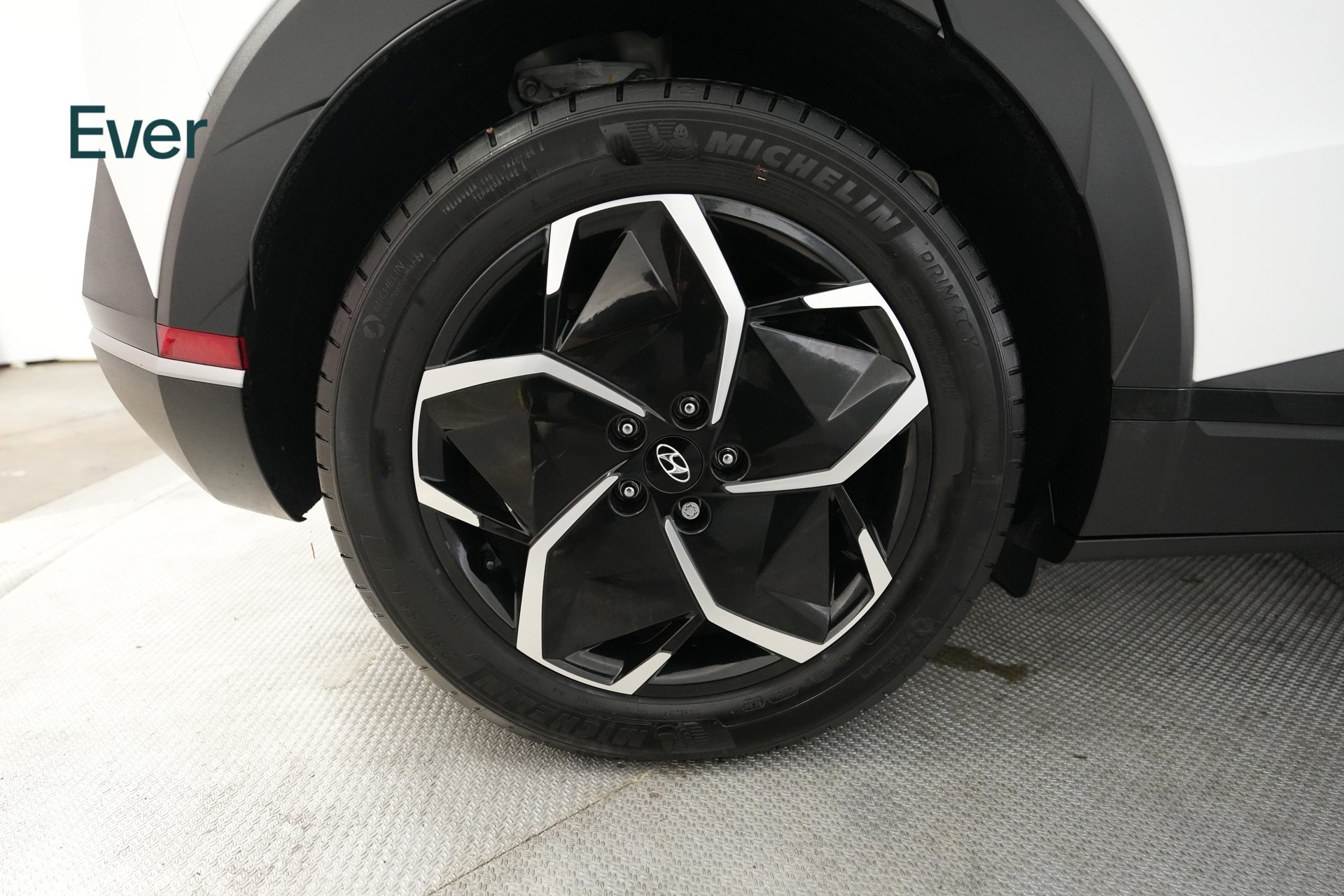 Used 2024 Hyundai Ioniq 5 SEL RWD image 21