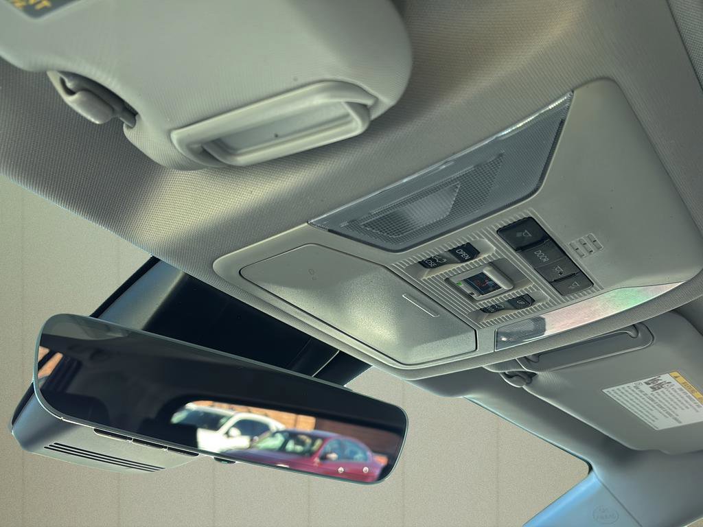 Used 2025 Toyota RAV4 Limited image 36