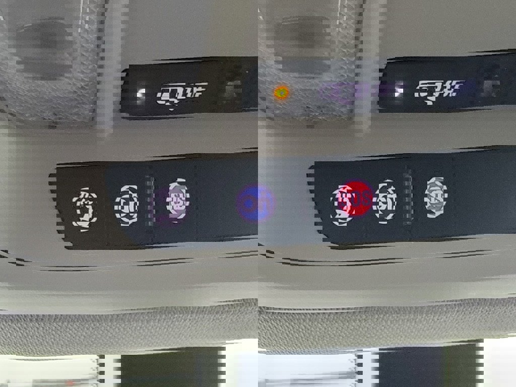 Used 2020 Buick Enclave Essence image 29