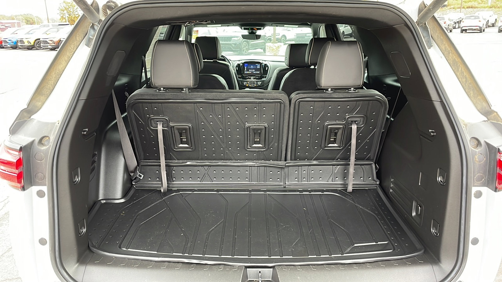 Used 2023 Chevrolet Traverse Premier image 15