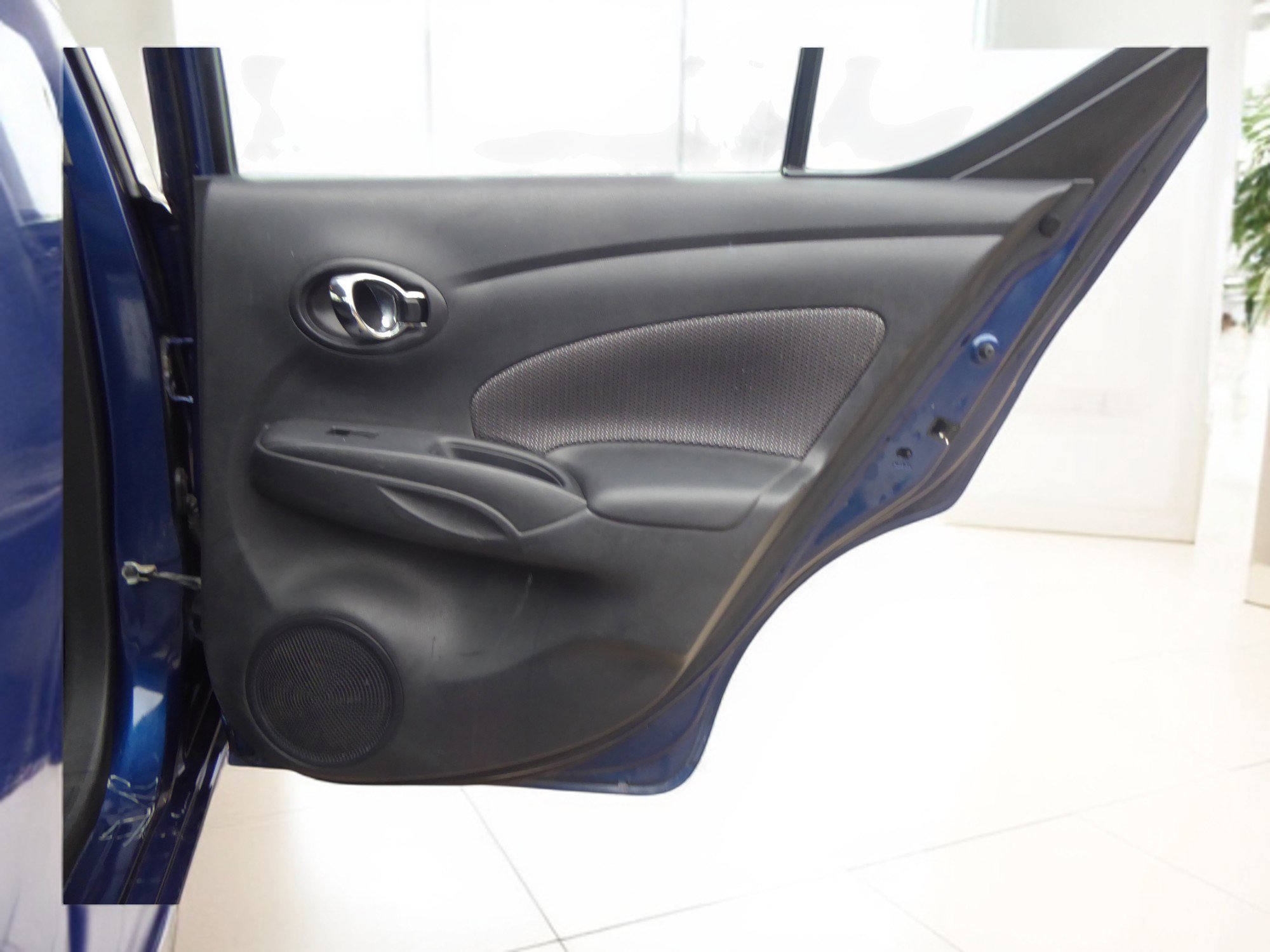 Used 2018 Nissan Versa SV w/ SV Special Edition Package image 19