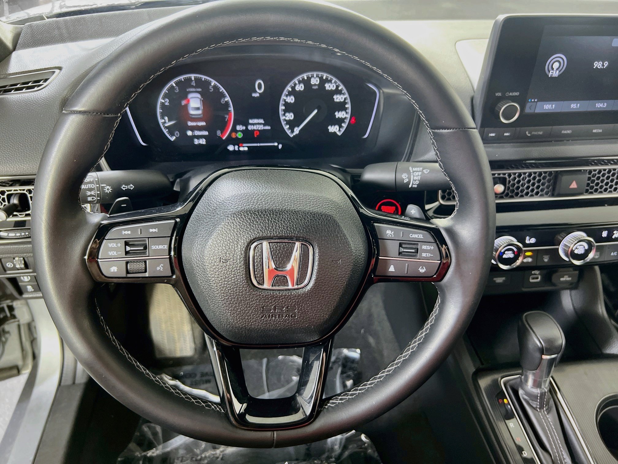 Used 2023 Honda Civic Sport image 11