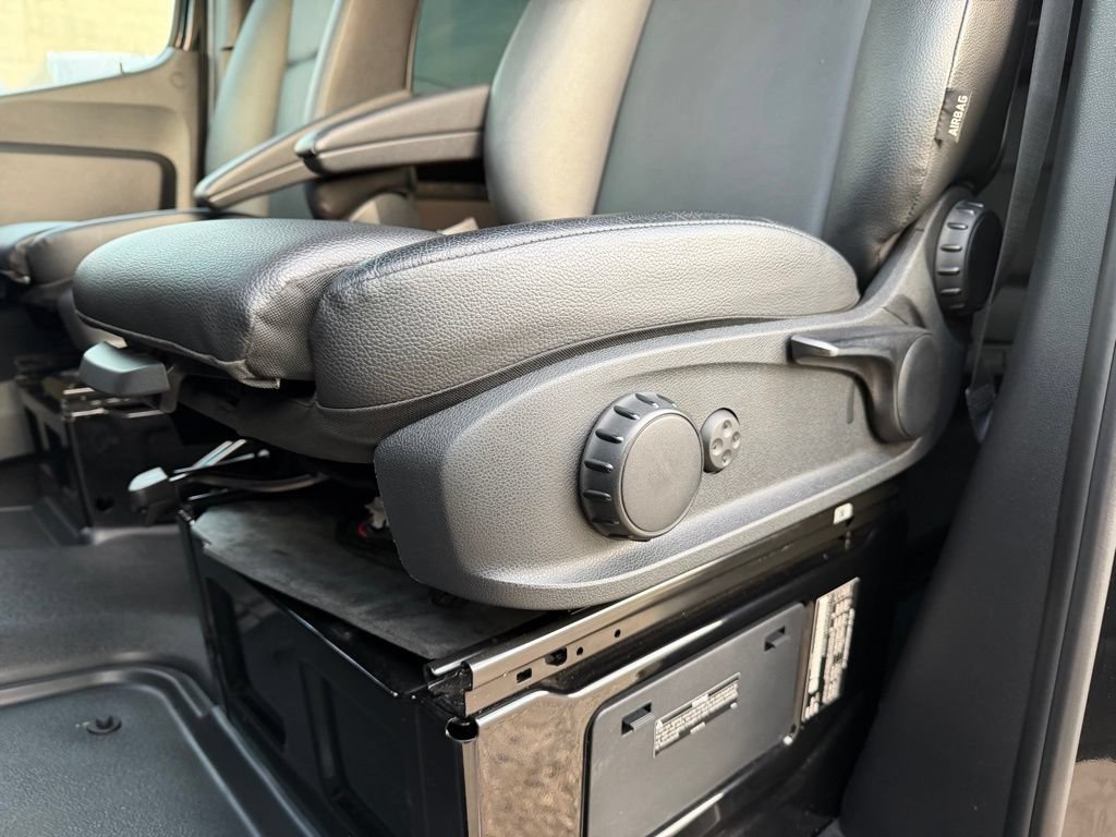 Used 2024 Mercedes-Benz Sprinter 2500 image 16