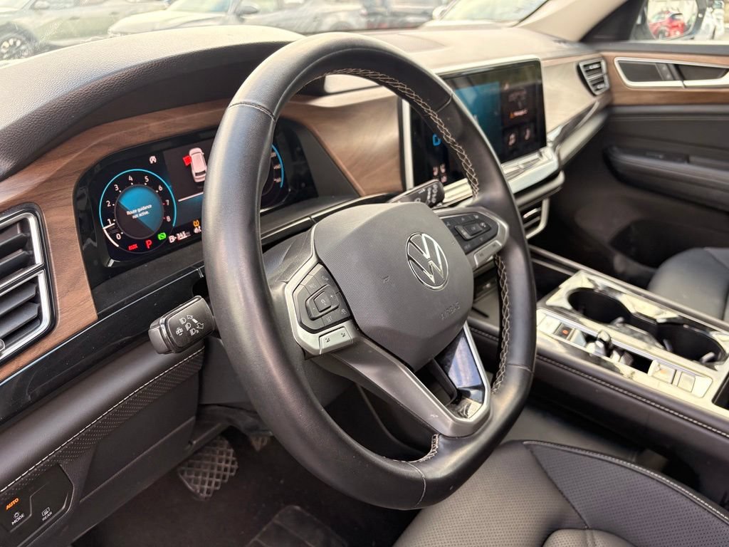 Used 2025 Volkswagen Atlas SE FWD image 10