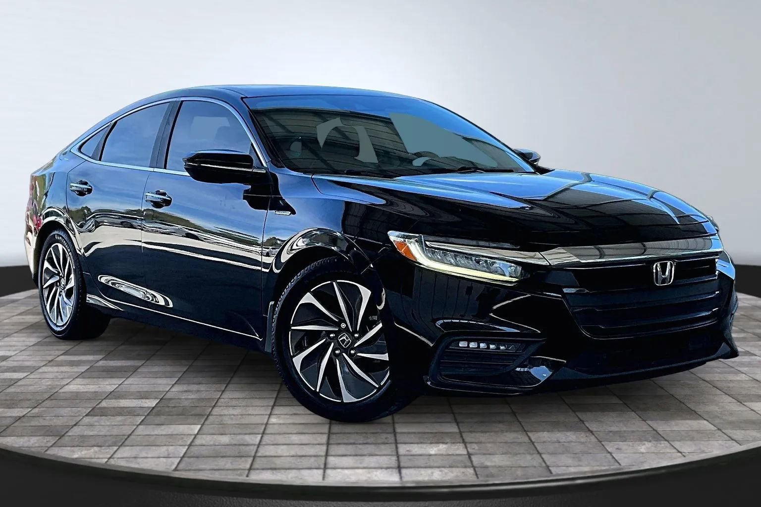 Used 2019 Honda Insight Touring image 3