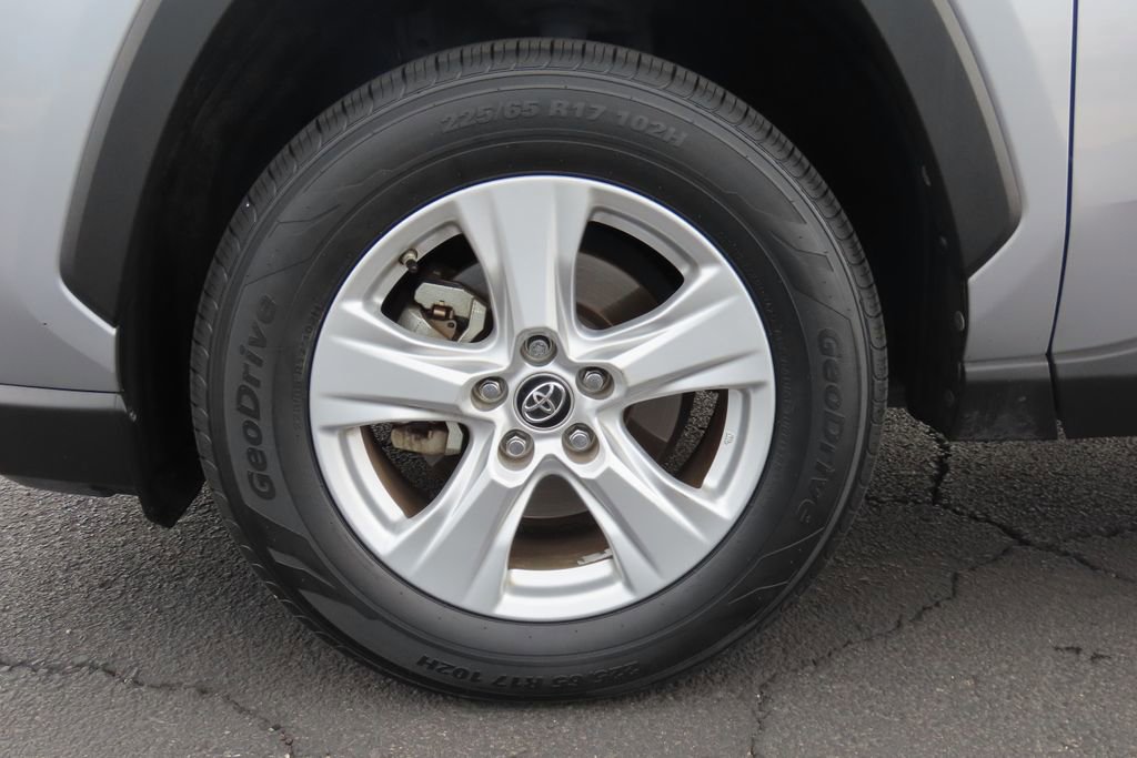 Certified 2019 Toyota RAV4 XLE image 30