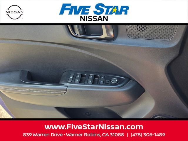 Used 2023 Nissan Rogue SV w/ SV Premium B Package FWD image 28