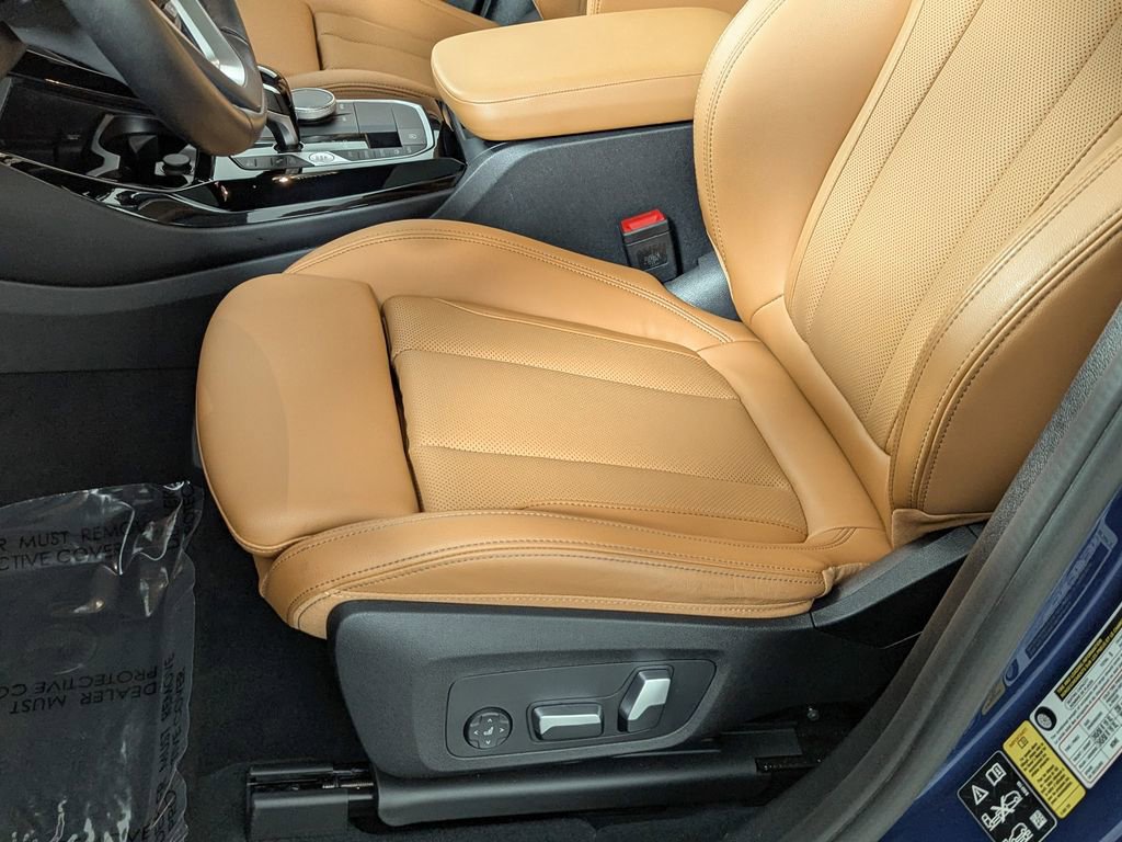 Certified 2023 BMW X3 xDrive30i w/ Premium Package image 18