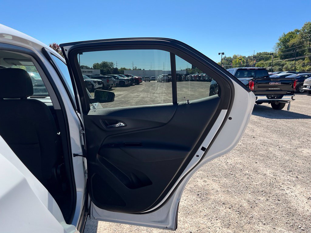 Used 2022 Chevrolet Equinox LT FWD image 34