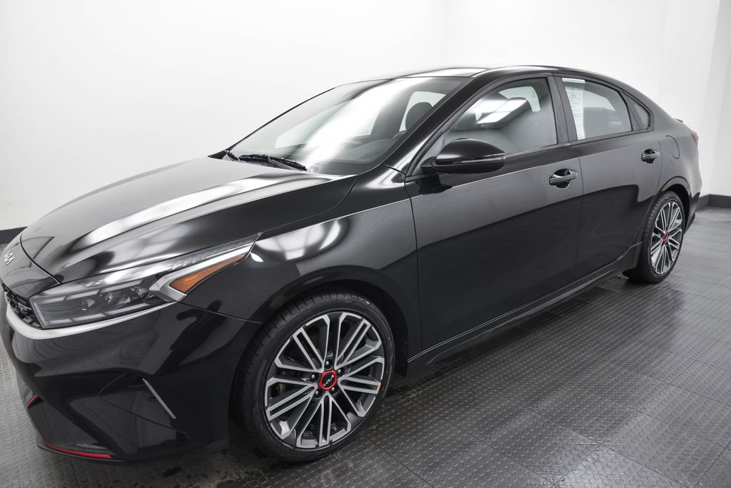 Used 2023 Kia Forte GT image 5