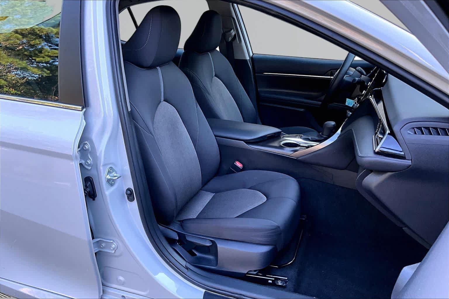 Certified 2023 Toyota Camry LE FWD image 9